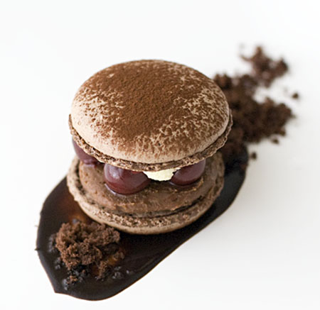 DaringBakers-BlackForestMacaron2